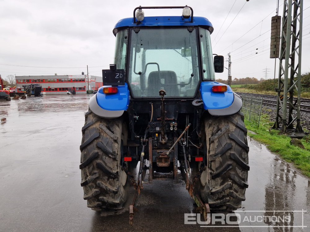 2004 New Holland TD80D - Traktor: slika 4 2004 New Holland TD80D - Traktor: slika 4