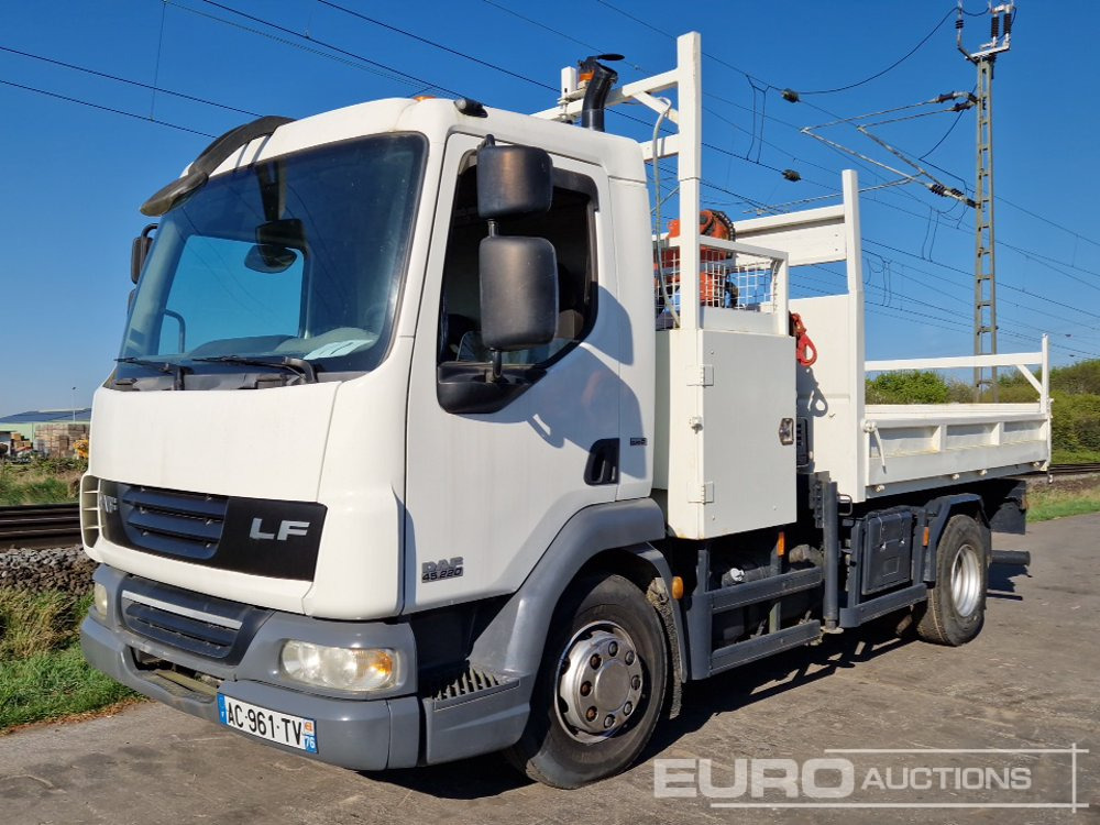 2009 DAF 45-220 - Tovornjak s kesonom: slika 1 2009 DAF 45-220 - Tovornjak s kesonom: slika 1