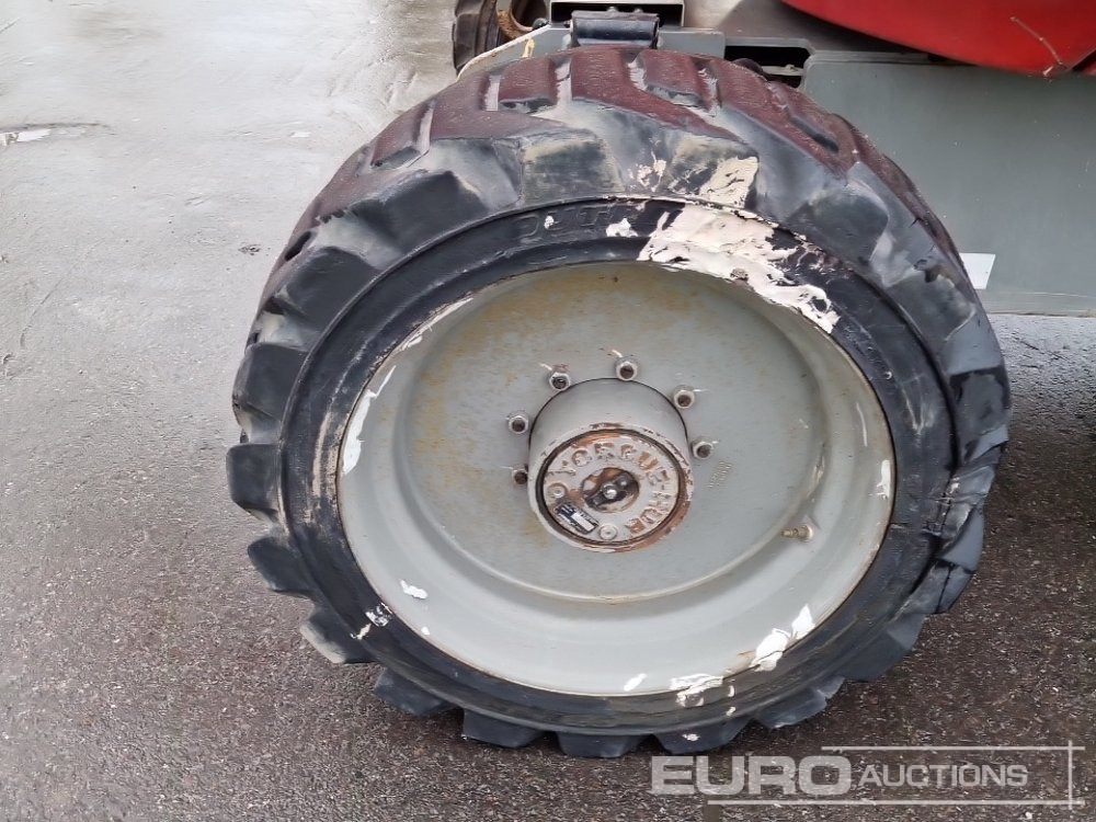 Zglobna dvižna ploščad 2011 JLG 600AJ: slika 10