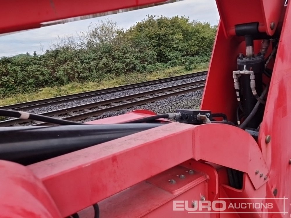 Zglobna dvižna ploščad 2011 JLG 600AJ: slika 22