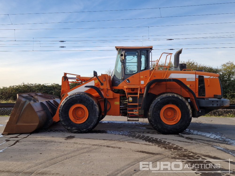 2013 Doosan DL420-3 - Kolesni nakladalec: slika 2 2013 Doosan DL420-3 - Kolesni nakladalec: slika 2