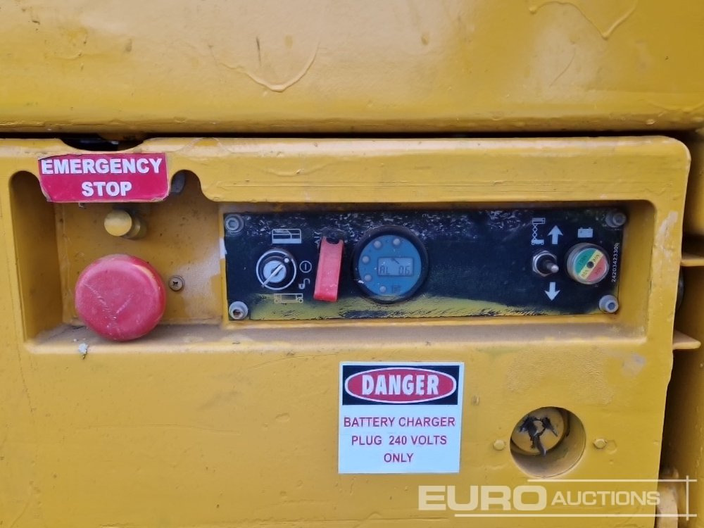 Škarjasta dvižna ploščad 2014 Haulotte Optimum 8: slika 20