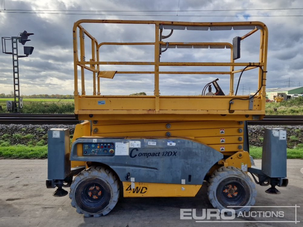 2016 Haulotte Compact 12DX - Dvižna ploščad: slika 2 2016 Haulotte Compact 12DX - Dvižna ploščad: slika 2