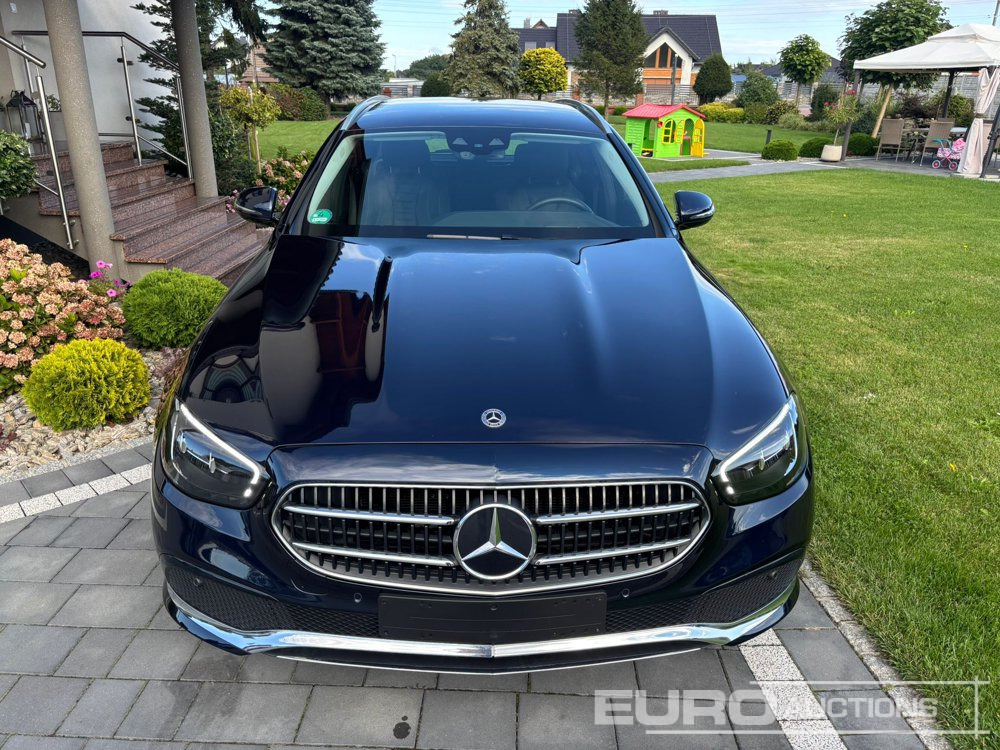 2022 Mercedes E -Klasse T-Modell E300 e, 2.0 Petrol Plug-In Hybrid, Agility Suspension, Head-Up, Burmester Sound System, Electric Windows, Parking Sensor, Navi, Heated Seats, A/C, Mercedes Me Function - Avtomobil: slika 5 2022 Mercedes E -Klasse T-Modell E300 e, 2.0 Petrol Plug-In Hybrid, Agility Suspension, Head-Up, Burmester Sound System, Electric Windows, Parking Sensor, Navi, Heated Seats, A/C, Mercedes Me Function - Avtomobil: slika 5
