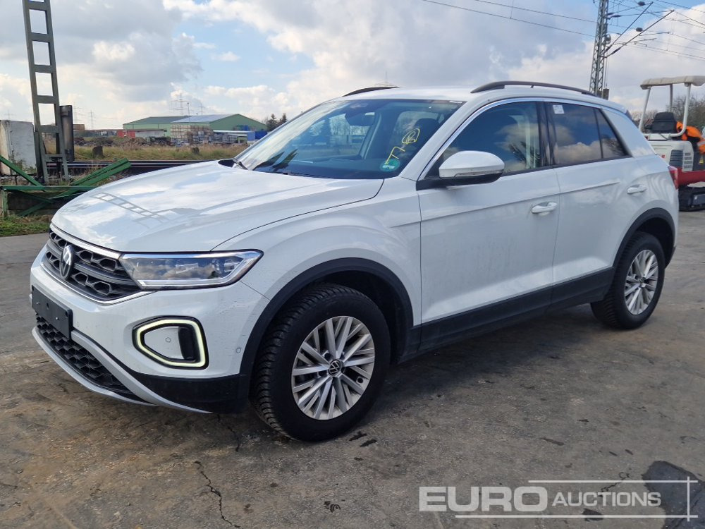 2024 Volkswagen T-Roc - SUV: slika 1 2024 Volkswagen T-Roc - SUV: slika 1