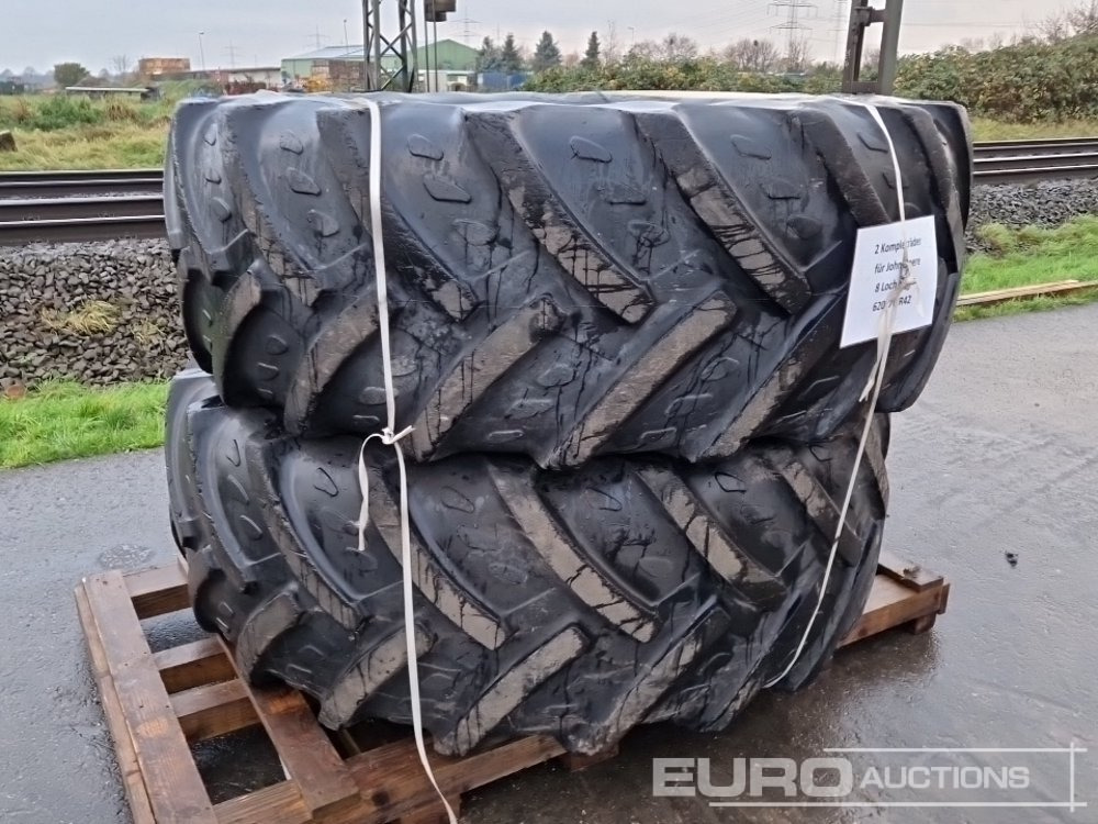 620/70 R 42 Tyres with Rims - Guma: slika 1 620/70 R 42 Tyres with Rims - Guma: slika 1