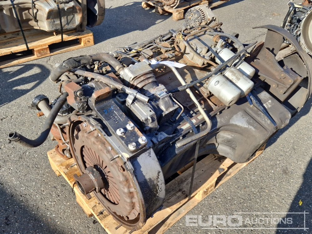 Deutz 6 Cylinder Turbo Diesel Engine - Motor: slika 1 Deutz 6 Cylinder Turbo Diesel Engine - Motor: slika 1