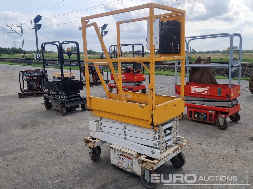 Electric Scissor Lift (Incomplete) - Dvižna ploščad: slika 2 Electric Scissor Lift (Incomplete) - Dvižna ploščad: slika 2