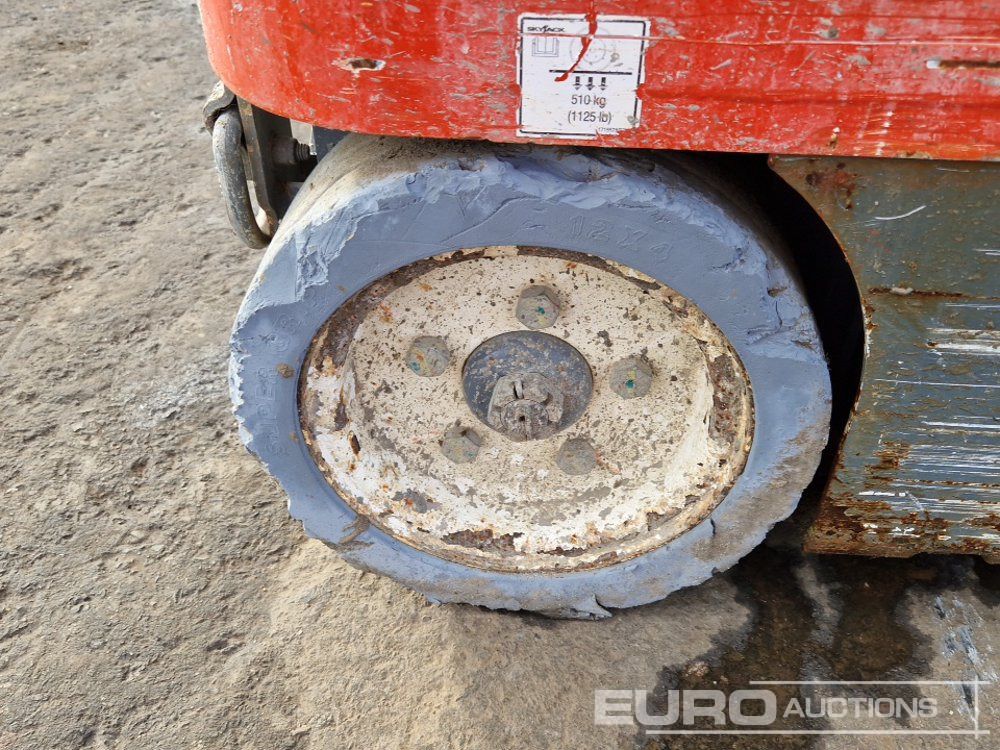 Dvižna ploščad Electric Scissor Lift: slika 7 Dvižna ploščad Electric Scissor Lift: slika 7