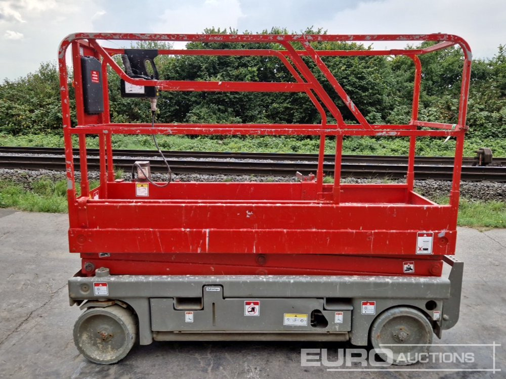 Haulotte Compact 8 Electric Scissor Lift - Dvižna ploščad: slika 2 Haulotte Compact 8 Electric Scissor Lift - Dvižna ploščad: slika 2