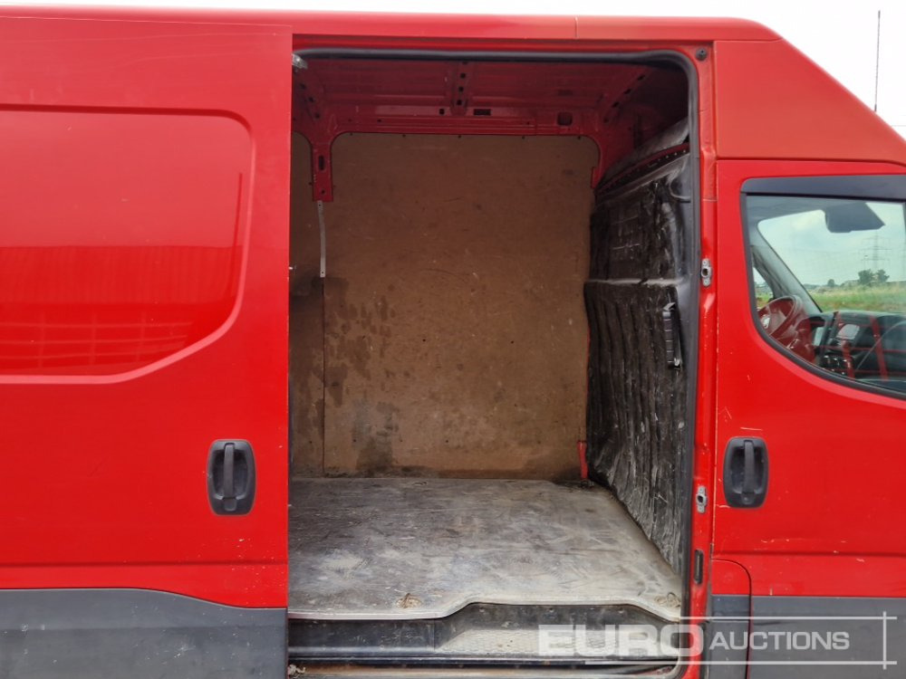 Furgon Iveco Daily 35-120: slika 21