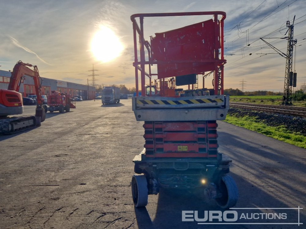 JLG 3246ES - Škarjasta dvižna ploščad: slika 4 JLG 3246ES - Škarjasta dvižna ploščad: slika 4