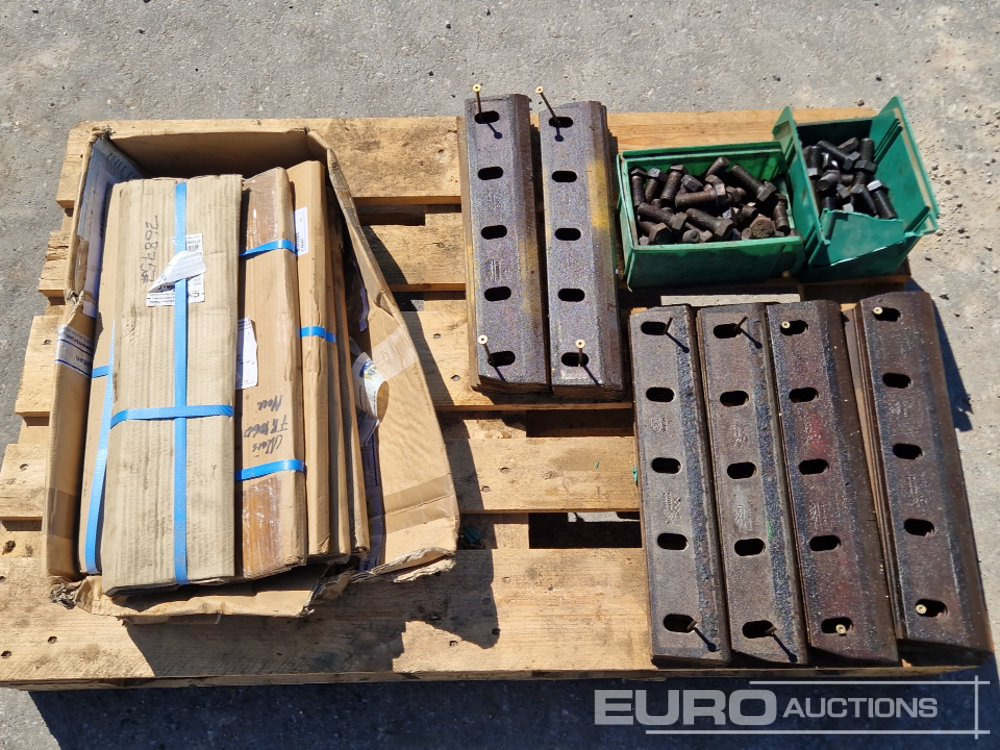 New Holland Set of Knifes to suit FR9060 - Kmetijski stroj: slika 1 New Holland Set of Knifes to suit FR9060 - Kmetijski stroj: slika 1