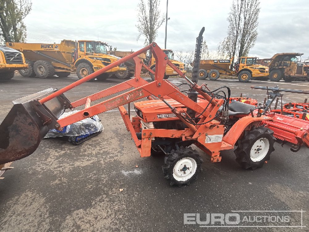 Kubota B1200 - Mini traktor: slika 2 Kubota B1200 - Mini traktor: slika 2