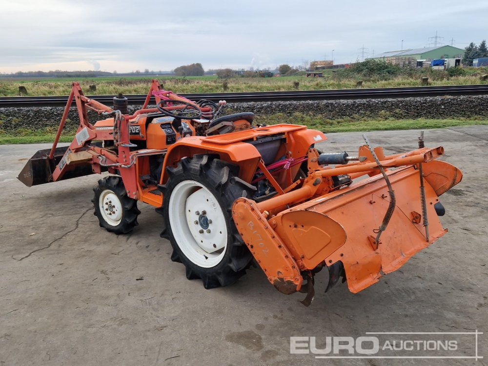 Kubota B1702 - Mini traktor: slika 3 Kubota B1702 - Mini traktor: slika 3