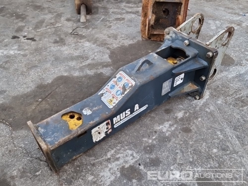 Mustang Hydraulic Breaker to suit Mini Excavator - Hidravlično kladivo: slika 1 Mustang Hydraulic Breaker to suit Mini Excavator - Hidravlično kladivo: slika 1