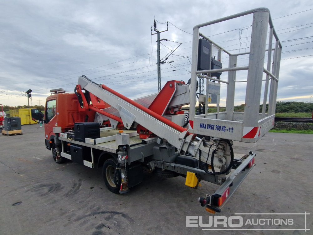 Nissan Cabstar 35.12 - Dvižna ploščad montirana na tovornjak: slika 3 Nissan Cabstar 35.12 - Dvižna ploščad montirana na tovornjak: slika 3