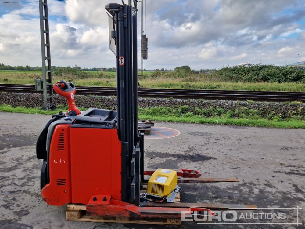 2012 Linde L14 - Oprema za rokovanje z materiali: slika 5 2012 Linde L14 - Oprema za rokovanje z materiali: slika 5