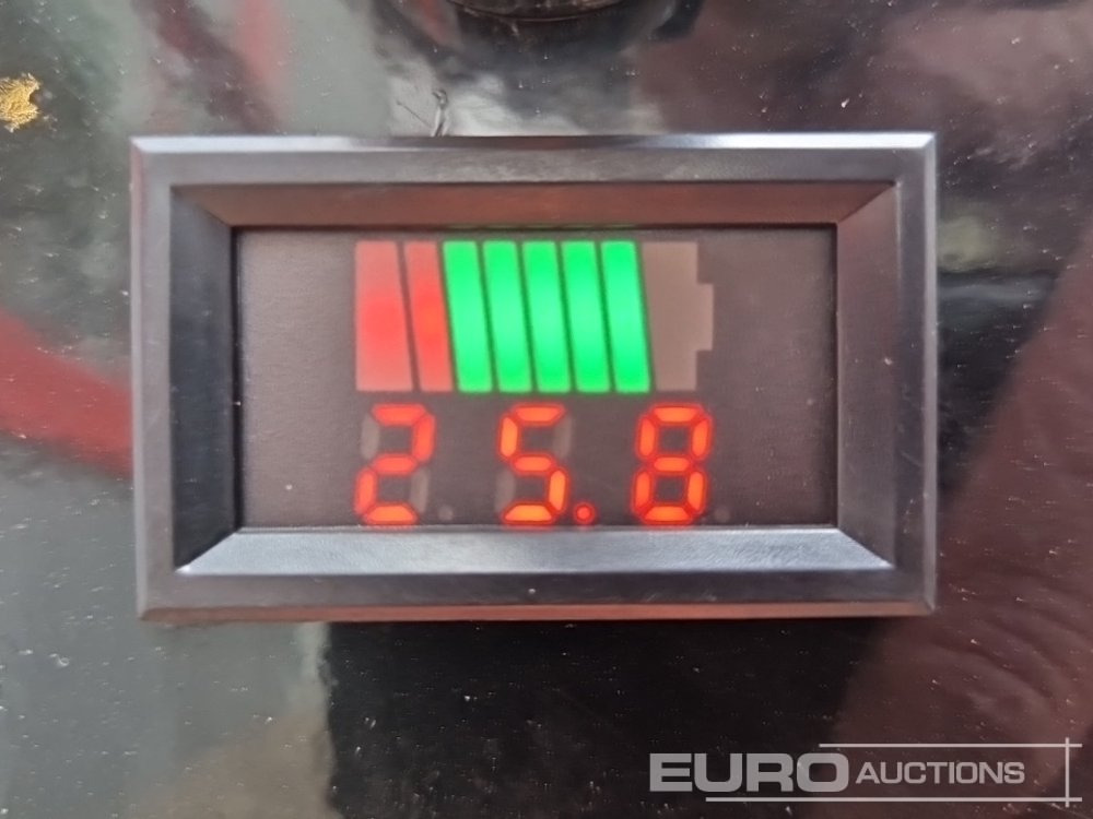 Oprema za rokovanje z materiali High Lift Pallet Truck: slika 12