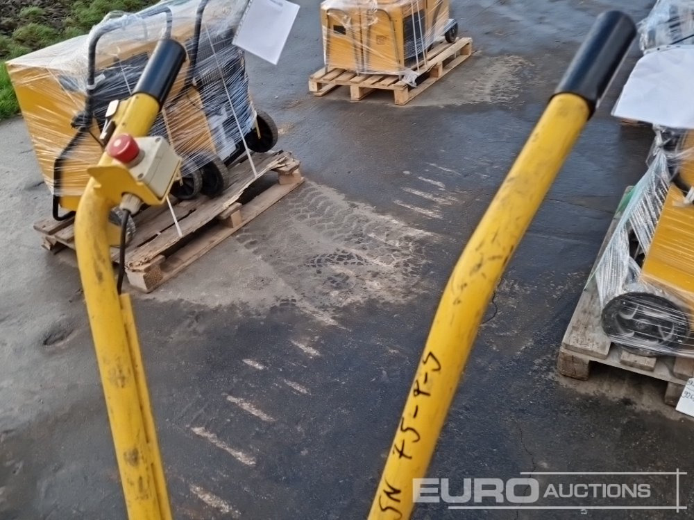 Oprema za betonska dela ROWRENCH P4 RKS Unirversal Petrol Powered Wrench, AX25 Concrete Poker (2 of), Husqvarna K770 Quick Cut Saw: slika 7 Oprema za betonska dela ROWRENCH P4 RKS Unirversal Petrol Powered Wrench, AX25 Concrete Poker (2 of), Husqvarna K770 Quick Cut Saw: slika 7