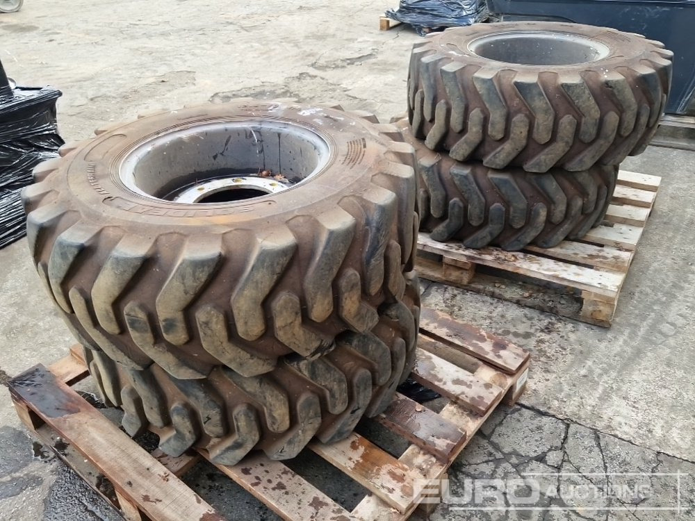 Tyres on Rims to suit Manitou 160ATJ (4 of) - Guma: slika 3 Tyres on Rims to suit Manitou 160ATJ (4 of) - Guma: slika 3