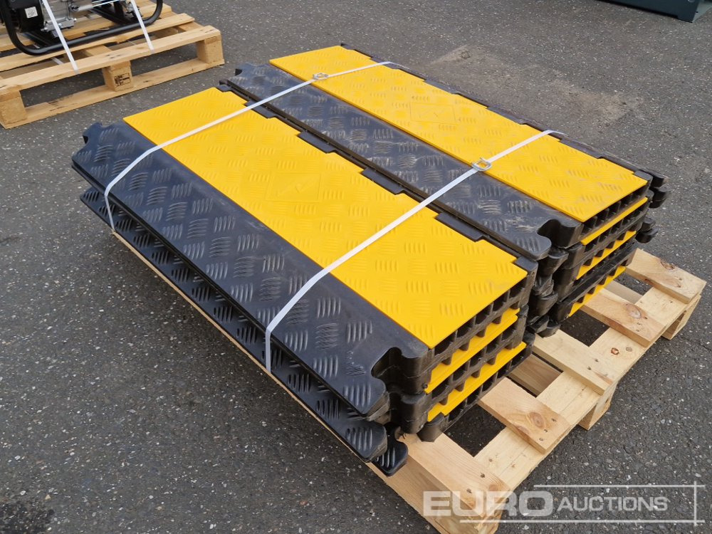 Unused Road Cable Protection, 5 Channels - Gradbena oprema: slika 4 Unused Road Cable Protection, 5 Channels - Gradbena oprema: slika 4
