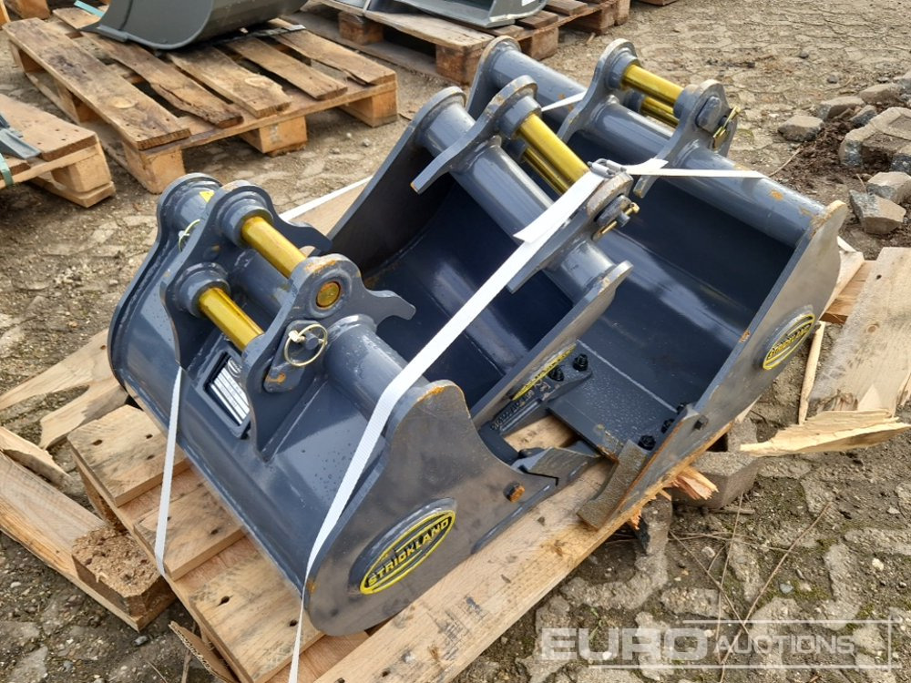 Unused Strickland 24", 18", 12" Bucket Set to suit Kubota KX15 (3 of) - Žlica: slika 1 Unused Strickland 24", 18", 12" Bucket Set to suit Kubota KX15 (3 of) - Žlica: slika 1