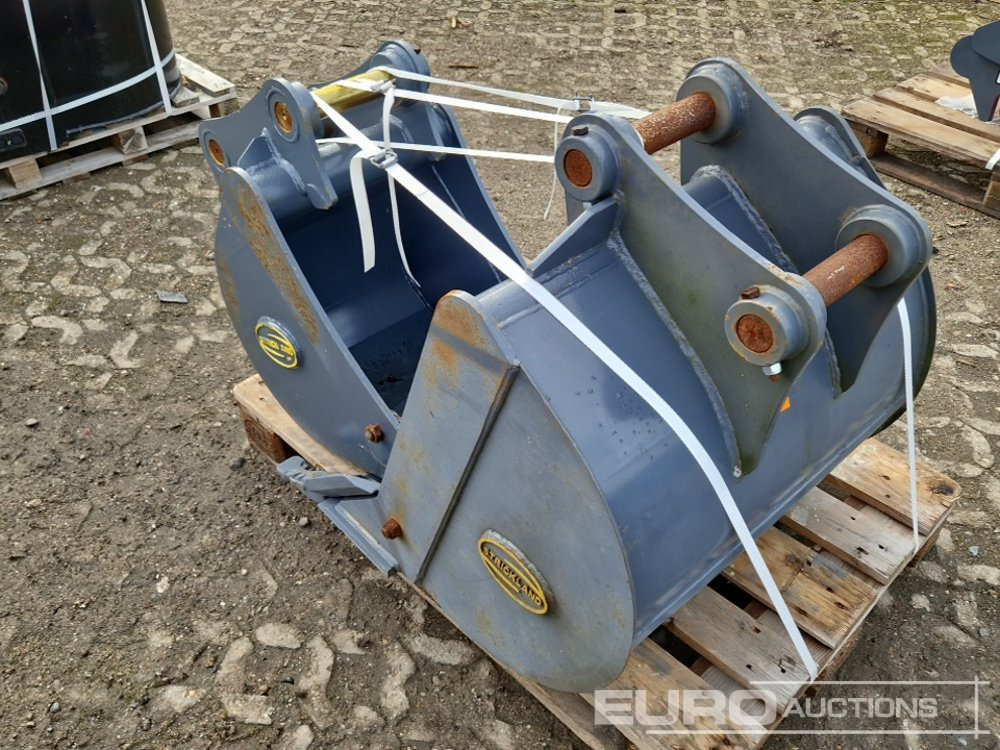 Unused Strickland 30", 18" Bucket Set to suit Hyundai HY55 (2 of) - Žlica: slika 2 Unused Strickland 30", 18" Bucket Set to suit Hyundai HY55 (2 of) - Žlica: slika 2