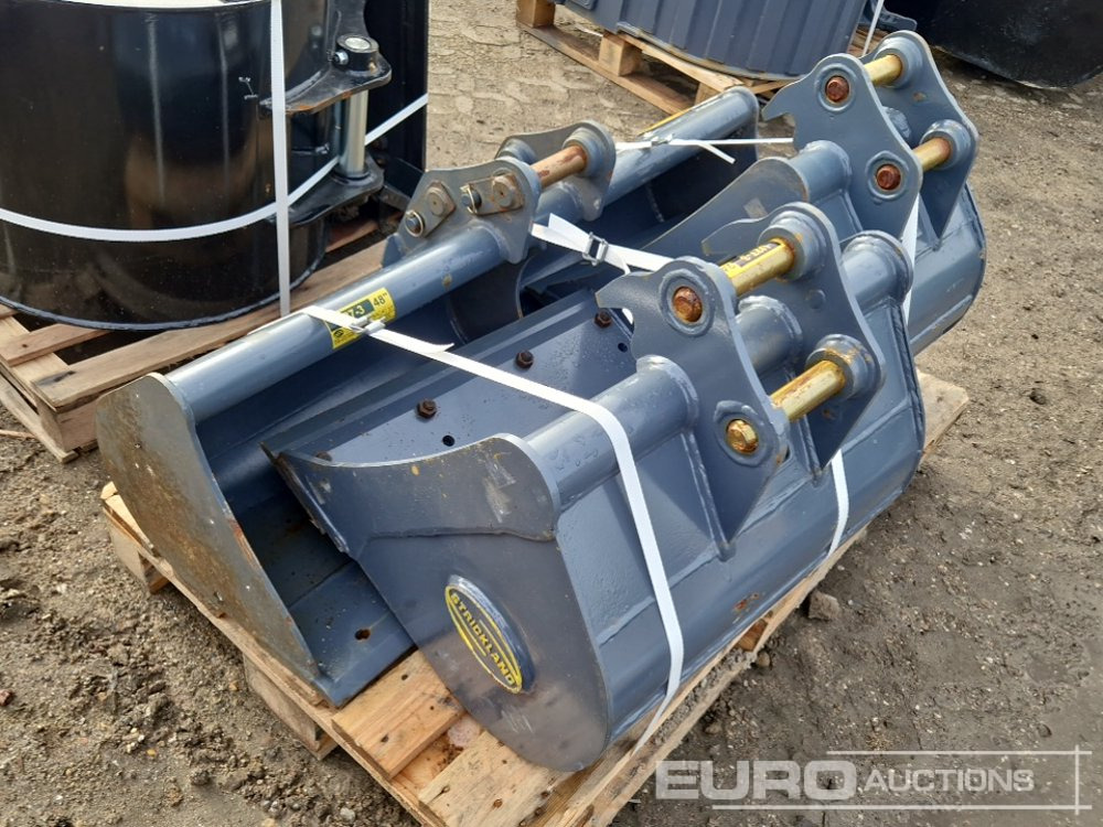 Unused Strickland 48", 24", 18" Bucket Set to suit Kubota U27 (3 of) - Žlica: slika 4 Unused Strickland 48", 24", 18" Bucket Set to suit Kubota U27 (3 of) - Žlica: slika 4
