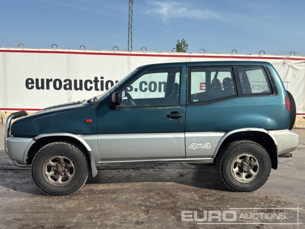 1995 Nissan Terrano II - SUV: slika 2 1995 Nissan Terrano II - SUV: slika 2