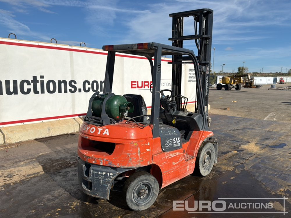 2006 Toyota 427FGF25 - Viličar: slika 5 2006 Toyota 427FGF25 - Viličar: slika 5