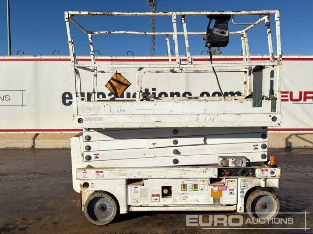 2014 Haulotte Compact 12 - Dvižna ploščad: slika 2 2014 Haulotte Compact 12 - Dvižna ploščad: slika 2