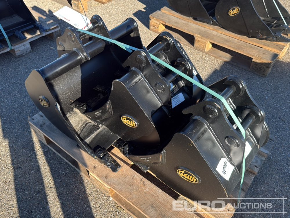 Geith Digging Bucket H03-0450-11071 to suit MCR1009 (S/Ns 1166011, 1166012) (2 of), Bucket H03-0450-11072 to Suit MCR1009 (S/N 1166034) - Žlica: slika 2 Geith Digging Bucket H03-0450-11071 to suit MCR1009 (S/Ns 1166011, 1166012) (2 of), Bucket H03-0450-11072 to Suit MCR1009 (S/N 1166034) - Žlica: slika 2