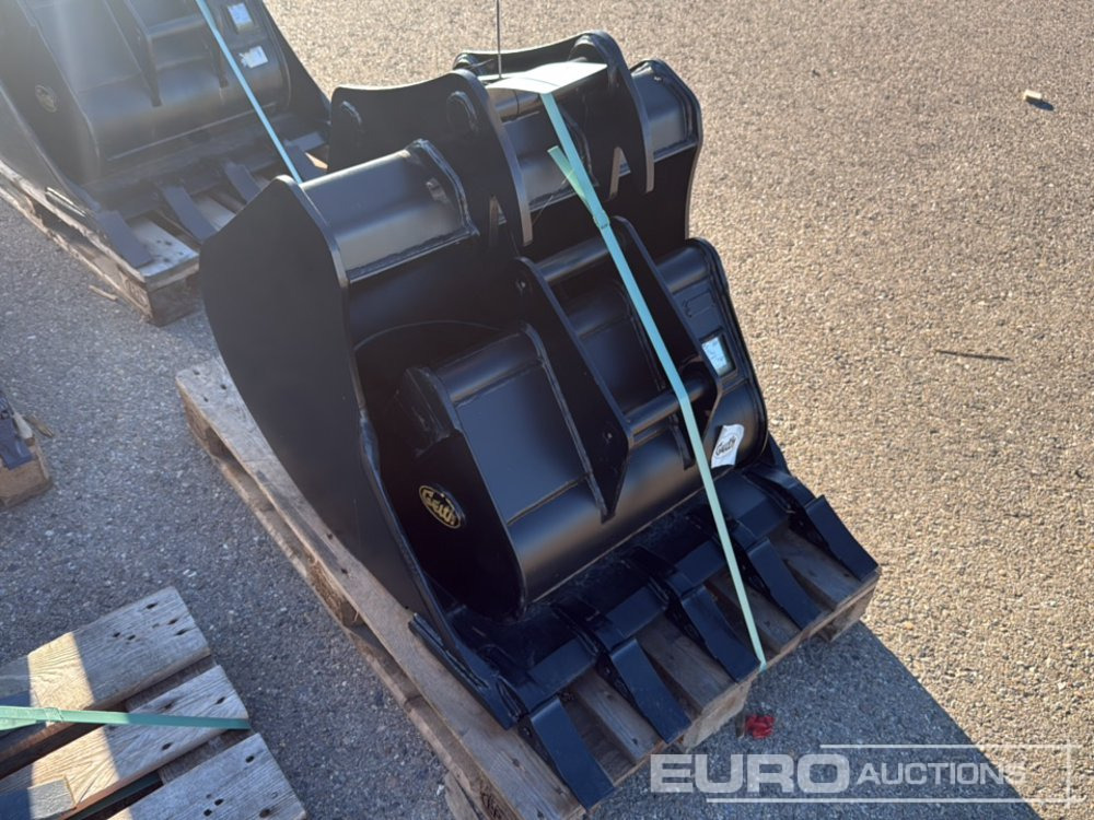 Geith Digging Bucket H04-0600 to suit QR40 (S/N 1091322), Bucket LGT000BA40750SV to suit 6-10 Ton Excavator (S/N 1163396) - Žlica: slika 1 Geith Digging Bucket H04-0600 to suit QR40 (S/N 1091322), Bucket LGT000BA40750SV to suit 6-10 Ton Excavator (S/N 1163396) - Žlica: slika 1