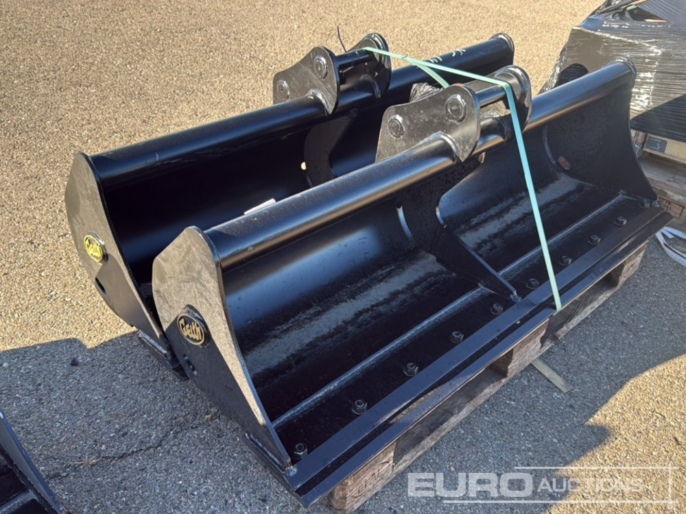 Geith Ditching Bucket G04R-1400-4588 to suit MCR922 (S/Ns 1163051, 1163052) (2 of) - Žlica: slika 1 Geith Ditching Bucket G04R-1400-4588 to suit MCR922 (S/Ns 1163051, 1163052) (2 of) - Žlica: slika 1