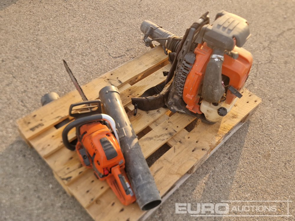 Husqvarna 562XP Gasoline Chainsaw, 580BTS Backpack Leaf Blower - Gradbena oprema: slika 1 Husqvarna 562XP Gasoline Chainsaw, 580BTS Backpack Leaf Blower - Gradbena oprema: slika 1