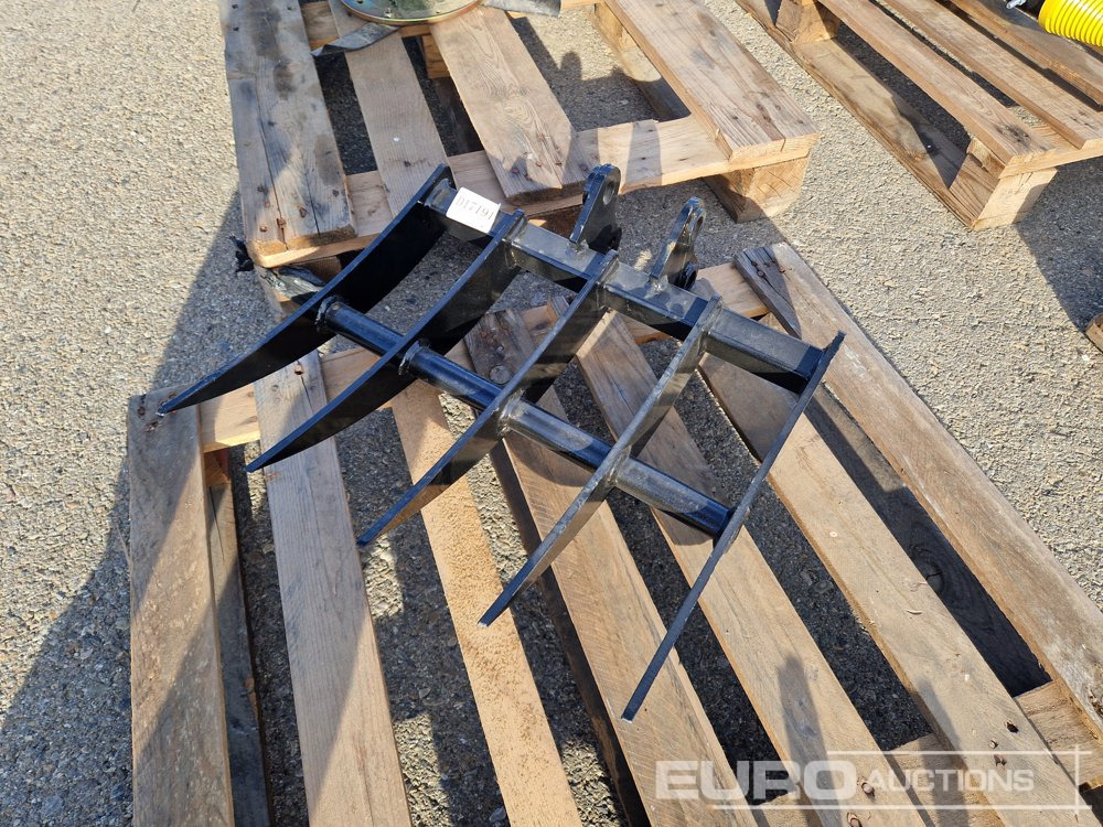 Unused 2025 Captok Rake to suit 1-2 Excavator / Rastrillo para Excavadora 1-2 Toneladas - Žlica: slika 2 Unused 2025 Captok Rake to suit 1-2 Excavator / Rastrillo para Excavadora 1-2 Toneladas - Žlica: slika 2