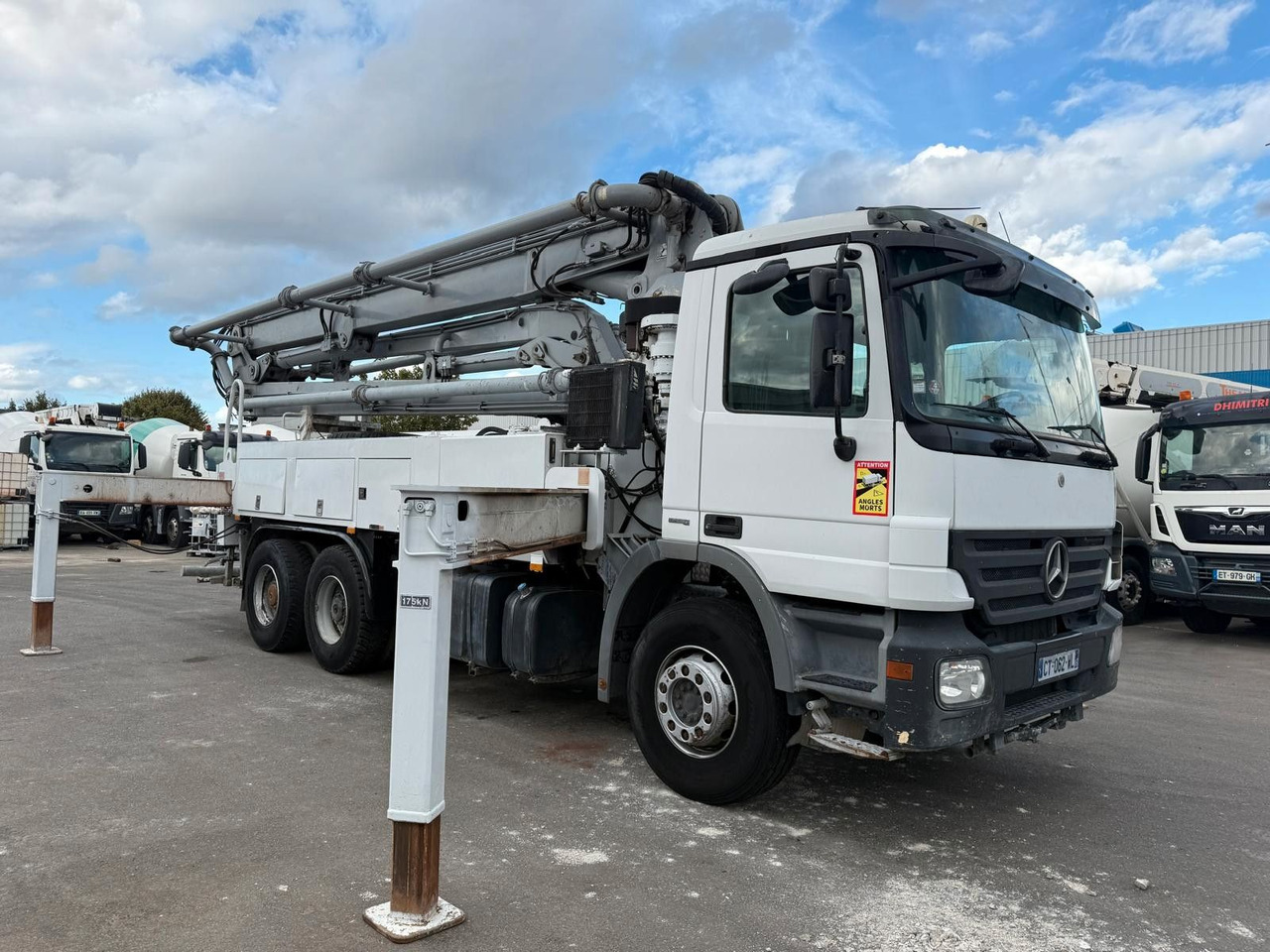 Mercedes-Benz Actros - Črpalka za beton: slika 2 Mercedes-Benz Actros - Črpalka za beton: slika 2