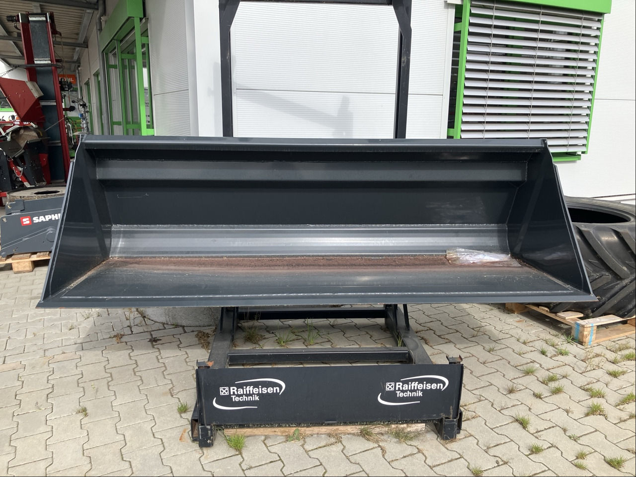 Alö Stoll Schaufel 2,60m - Sprednji nakladalnik za traktor: slika 1 Alö Stoll Schaufel 2,60m - Sprednji nakladalnik za traktor: slika 1