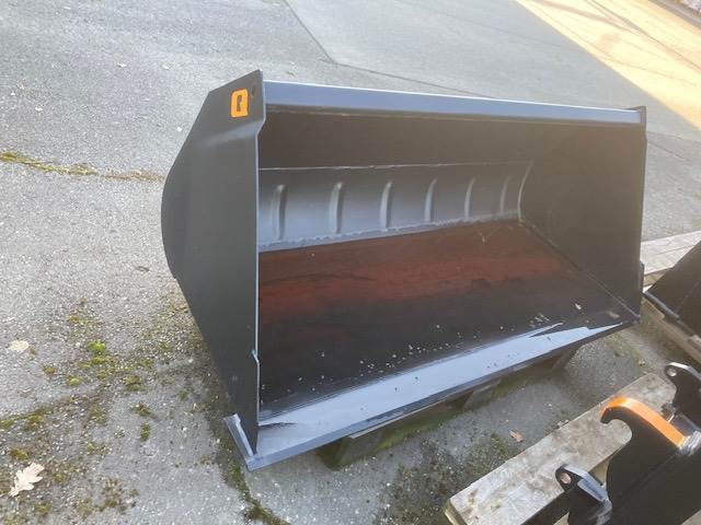 Alö Volumenschaufel VM 245 - Sprednji nakladalnik za traktor: slika 1 Alö Volumenschaufel VM 245 - Sprednji nakladalnik za traktor: slika 1