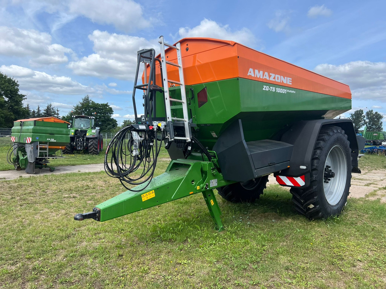 Amazone Anhängestreuer ZG-TS 10001 - Škropilnica: slika 1 Amazone Anhängestreuer ZG-TS 10001 - Škropilnica: slika 1