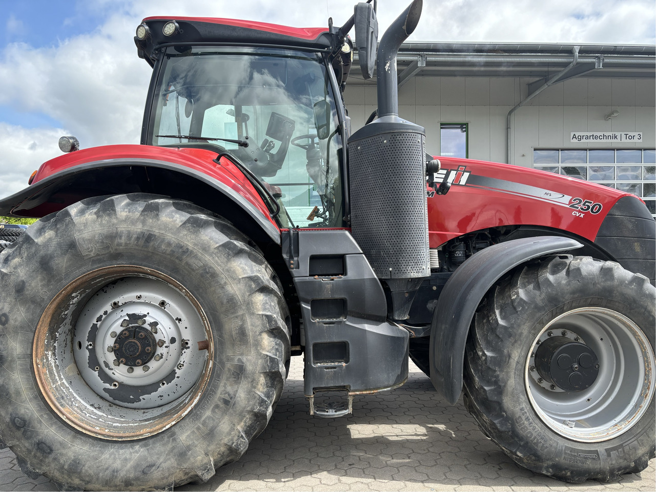 Case IH CVX 310 - Traktor: slika 2 Case IH CVX 310 - Traktor: slika 2