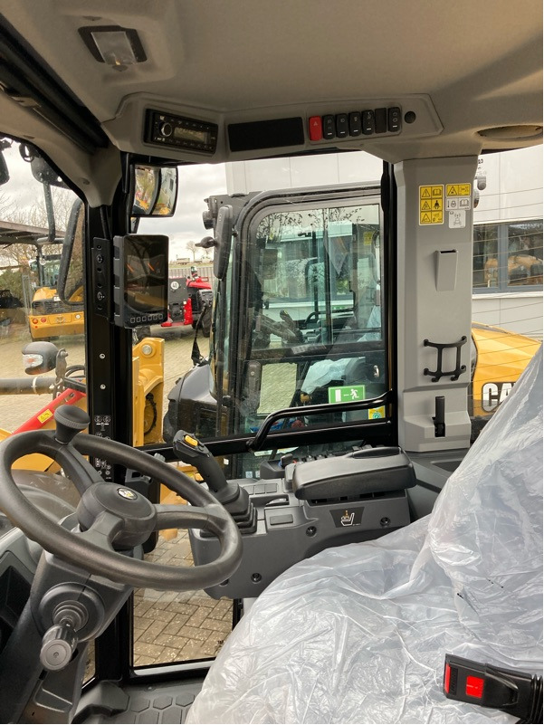 Caterpillar 906 - Kolesni nakladalec: slika 4 Caterpillar 906 - Kolesni nakladalec: slika 4