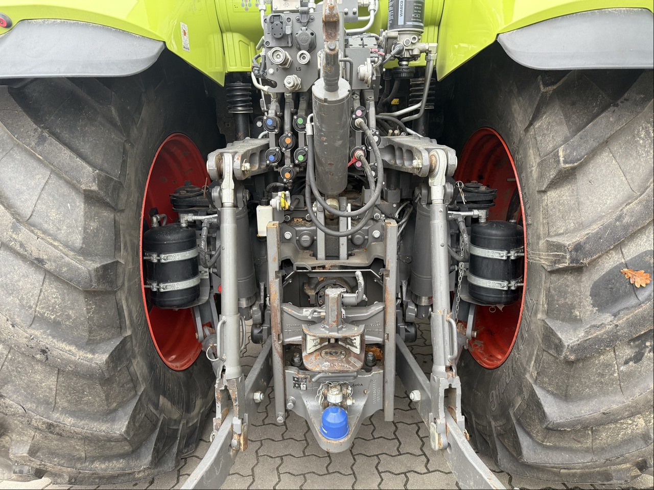 Claas Axion 870 C-Matic - Traktor: slika 4 Claas Axion 870 C-Matic - Traktor: slika 4