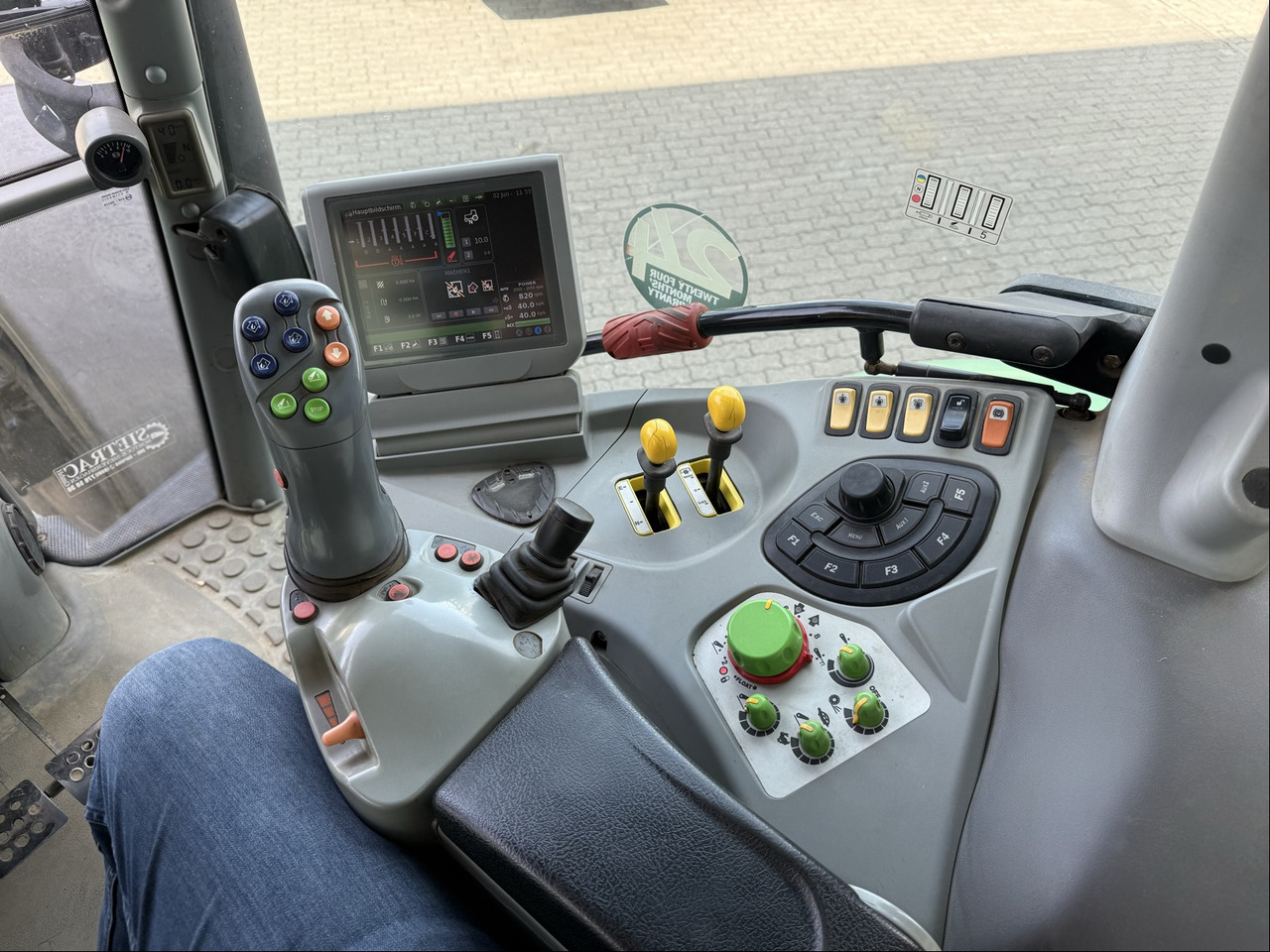 Deutz-Fahr Agrotron TTV 630 - Traktor: slika 2 Deutz-Fahr Agrotron TTV 630 - Traktor: slika 2