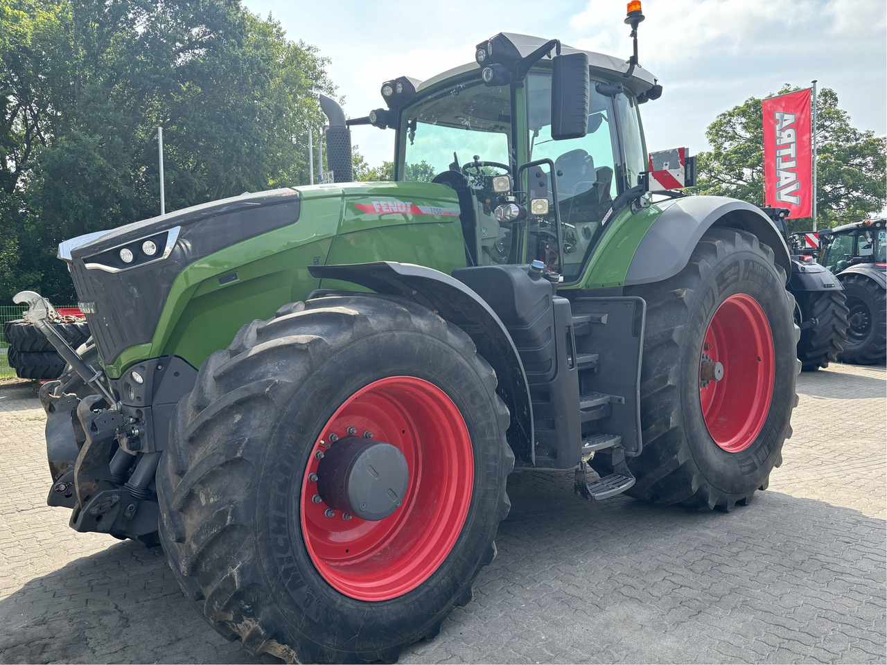 Fendt 1050 Vario Gen3 Profi - Traktor: slika 1 Fendt 1050 Vario Gen3 Profi - Traktor: slika 1