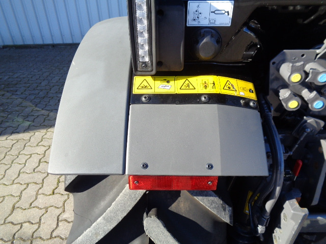 Fendt 207 V Vario Gen3 - Traktor: slika 3 Fendt 207 V Vario Gen3 - Traktor: slika 3