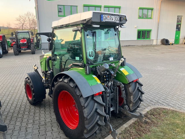 Fendt 211P Vario Gen3 Profi Setting1 - Traktor: slika 2 Fendt 211P Vario Gen3 Profi Setting1 - Traktor: slika 2