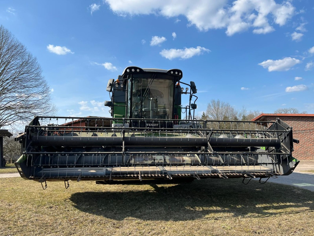 Fendt 5225 E 5,50m PowerFlow Schneidwerk - Kombajn harvester: slika 3 Fendt 5225 E 5,50m PowerFlow Schneidwerk - Kombajn harvester: slika 3