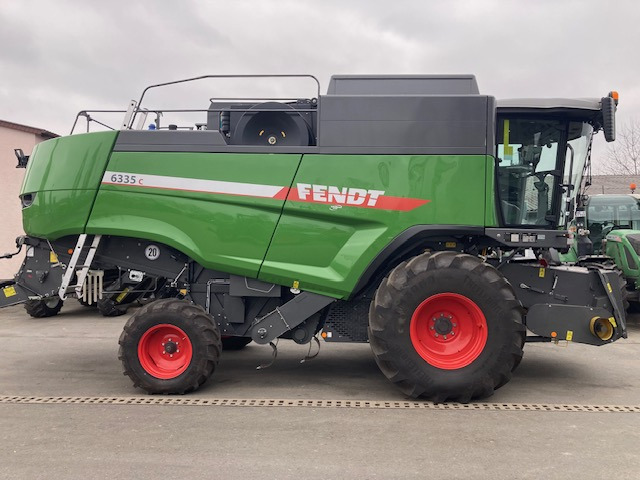 Fendt 6335C Stage 5 - Kombajn harvester: slika 1 Fendt 6335C Stage 5 - Kombajn harvester: slika 1
